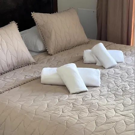 Апартаменты Homes 100m From Никити