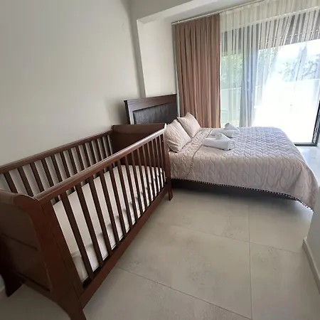 Апартаменты Homes 100m From
