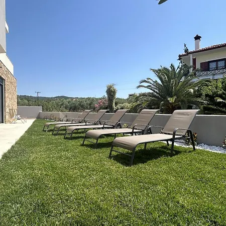 Homes 100m From