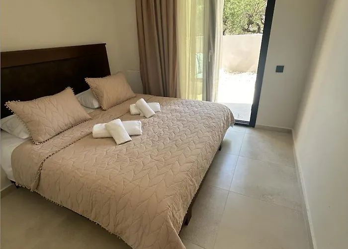 Homes 100m From