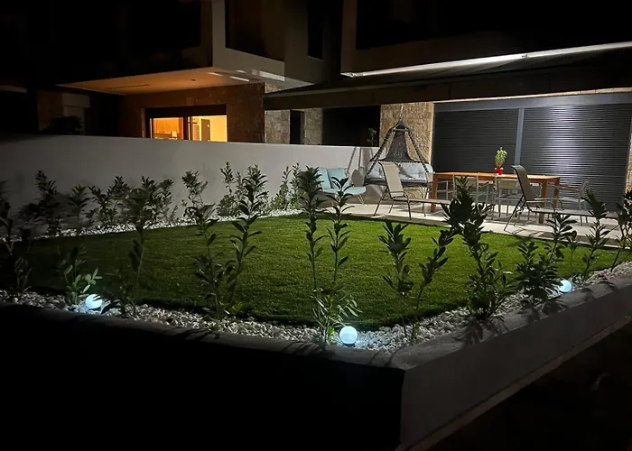 Homes 100m From شقة نيكيتي