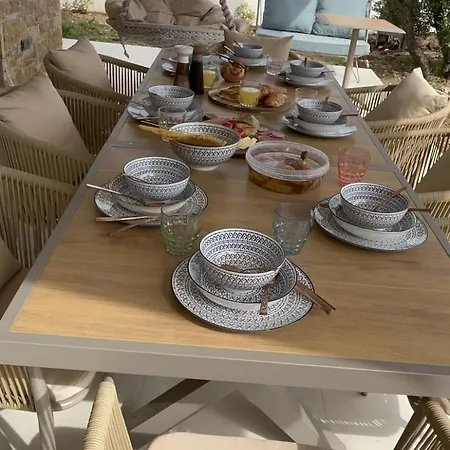 Homes 100m From * Νικήτη