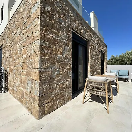 Homes 100m From