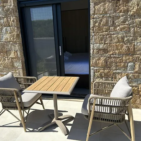 Homes 100m From דירה *