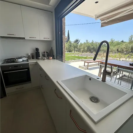 Homes 100m From דירה *