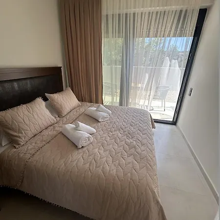 Διαμέρισμα Homes 100m From *