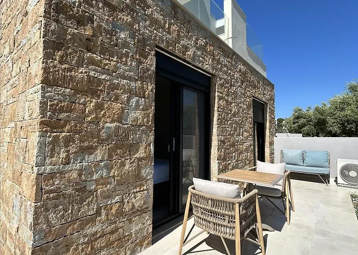 Homes 100m From Апартаменты Никити