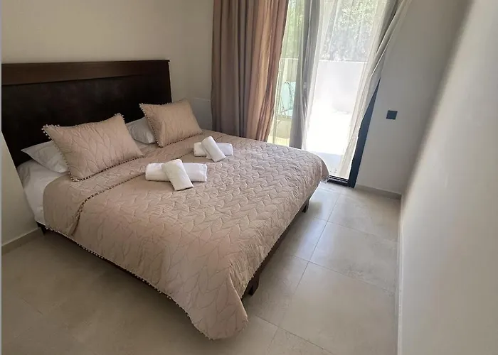 Homes 100m From Апартаменты Никити
