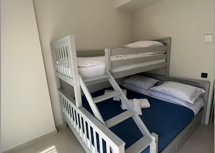 Апартаменты Homes 100m From